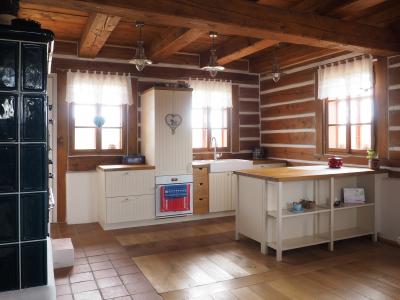 hlavní obytná místnost s kuchyní
